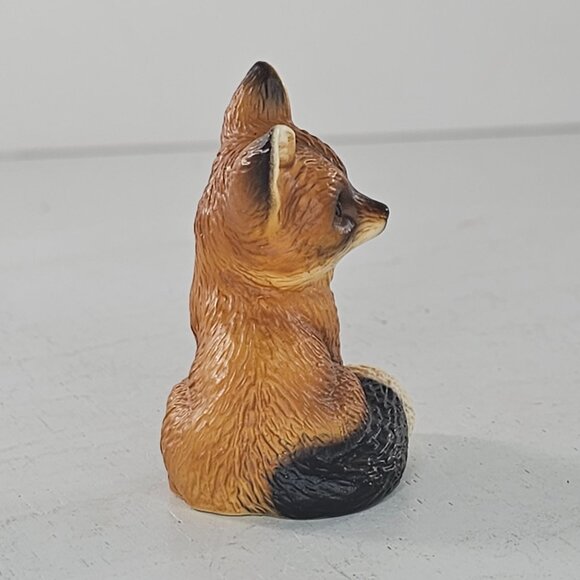 Harvey Knox Baby Fox Kit Figurine Miniature Hand Painted Japan 1983 - Picture 4 of 6